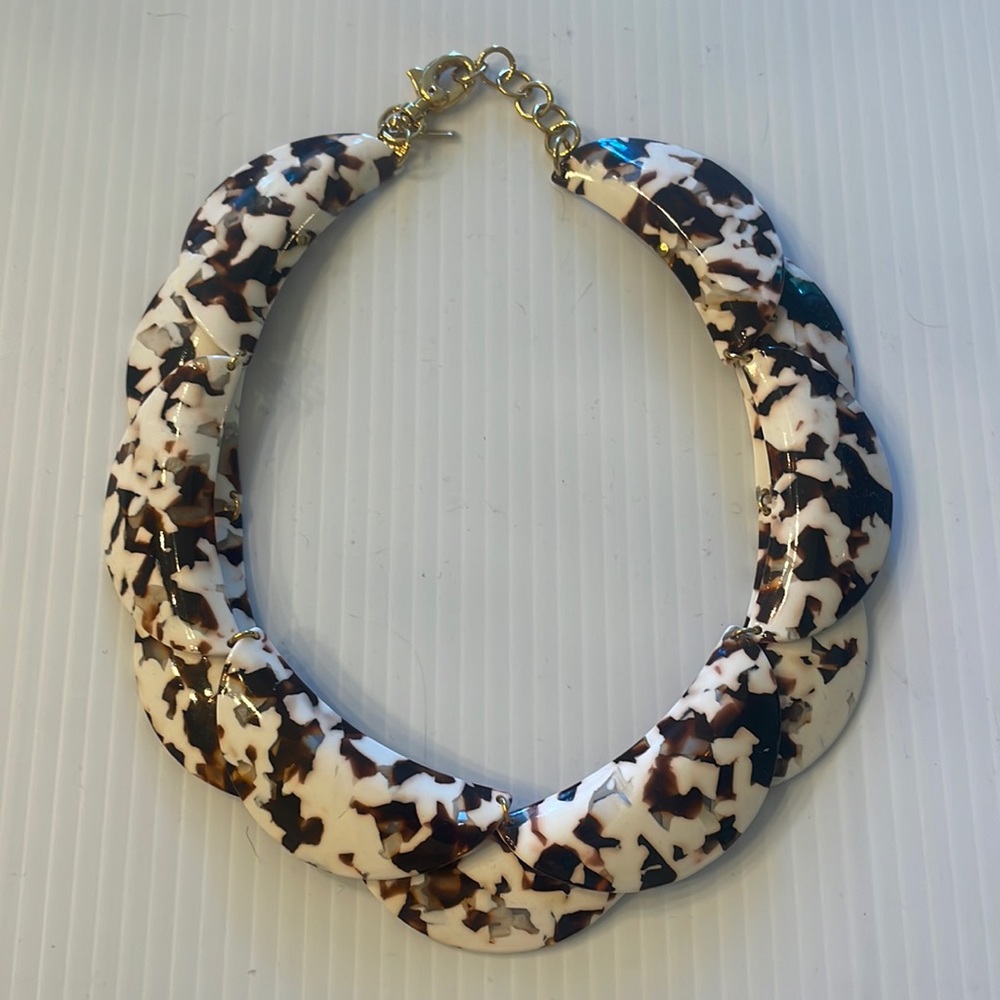 LELE SADOUGHI collar necklace.  White tortoise.